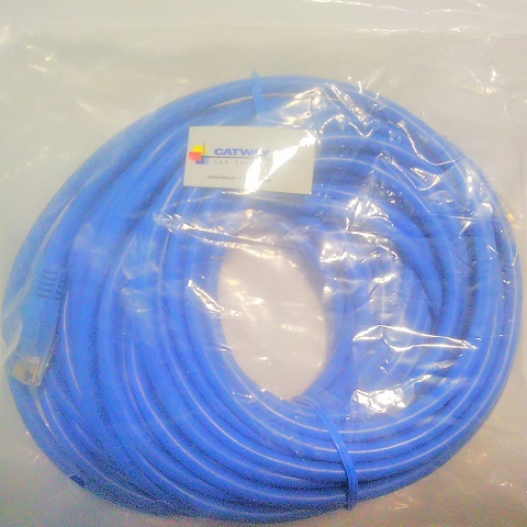 Propojovací kabel UTP Cat 5E, 10 metrů, modrý » Kabely » PC-IN Plzeň